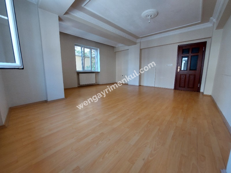 WEN BERKAN GÜLER'DEN G.O.P MEYDANA YAKIN 3+1 120m2 1.KAT KİRALIK