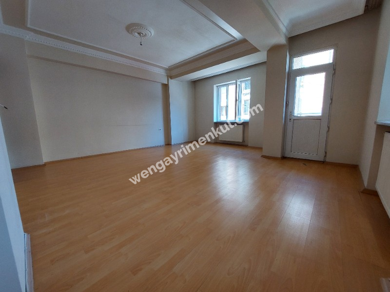WEN BERKAN GÜLER'DEN G.O.P MEYDANA YAKIN 3+1 120m2 1.KAT KİRALIK