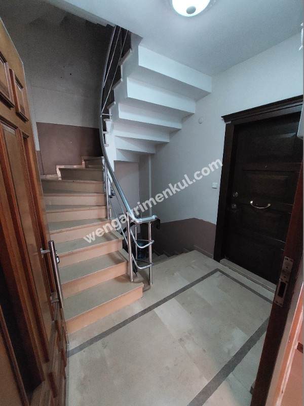 WEN BERKAN GÜLER'DEN G.O.P MEYDANA YAKIN 3+1 120m2 1.KAT KİRALIK