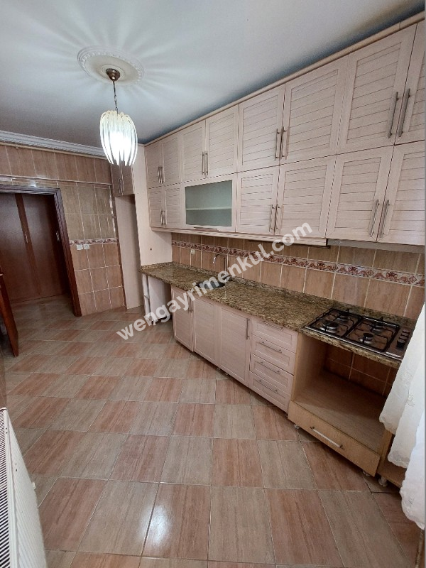 WEN BERKAN GÜLER'DEN G.O.P MEYDANA YAKIN 3+1 120m2 1.KAT KİRALIK
