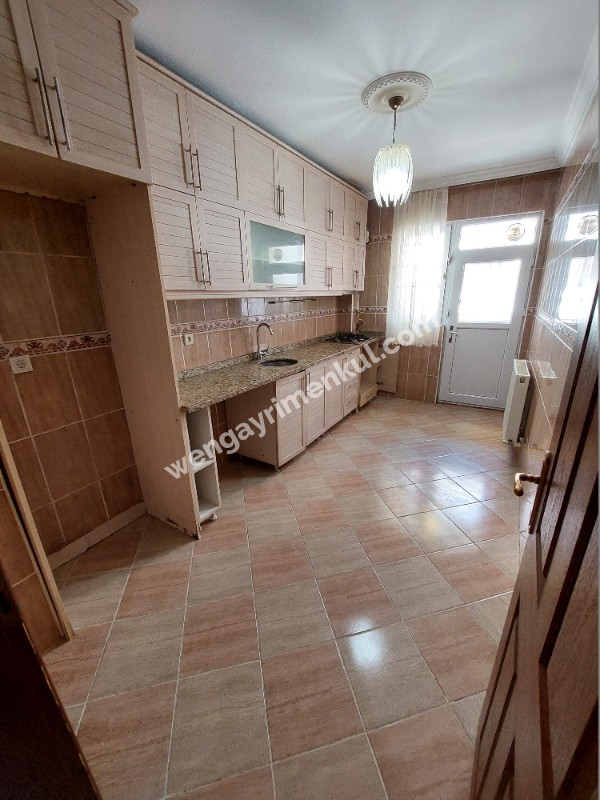 WEN BERKAN GÜLER'DEN G.O.P MEYDANA YAKIN 3+1 120m2 1.KAT KİRALIK
