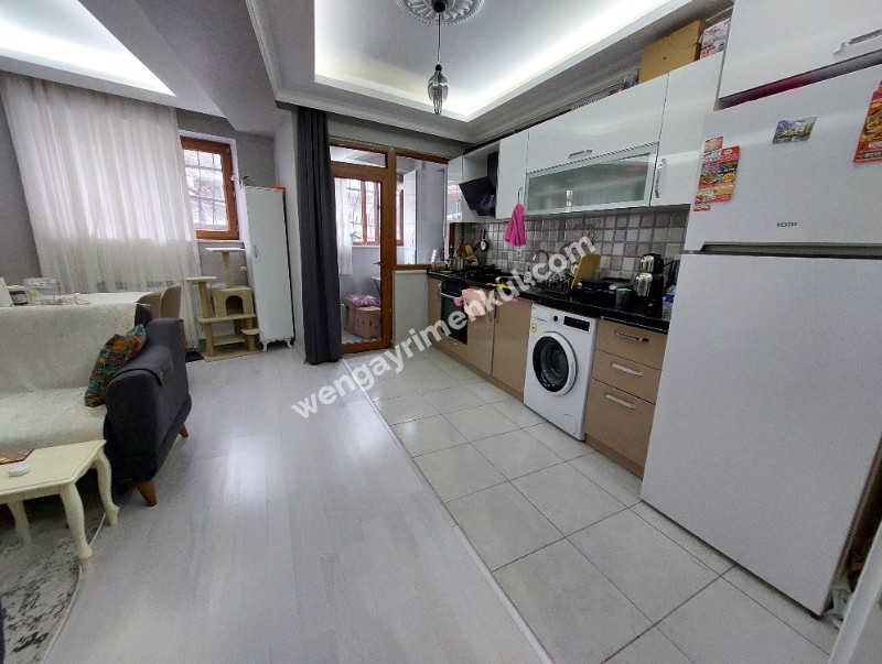 WEN BERKAN GÜLER'DEN EYÜP SULTAN MERKEZ MAH'DA 2+1 85m2 KOT 1 SAHİLE 5 DAKİKA
