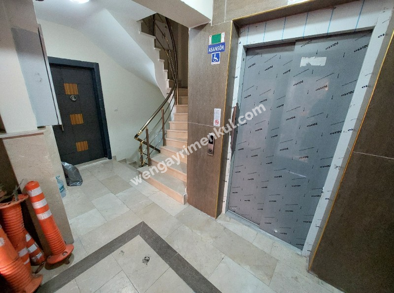 WEN BERKAN GÜLER'DEN EYÜP SULTAN MERKEZ MAH'DA 2+1 85m2 KOT 1 SAHİLE 5 DAKİKA