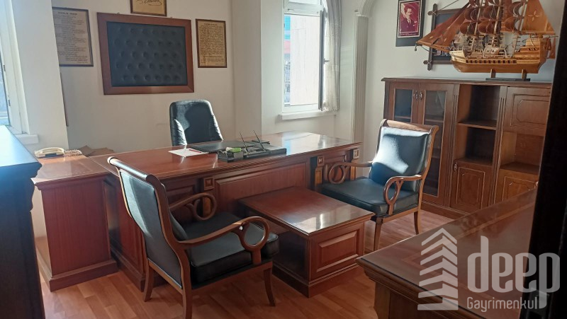 DEEP'TEN ANKARA'DA CADDE ÜZERİNDE YATIRIMLIK DÜKKAN