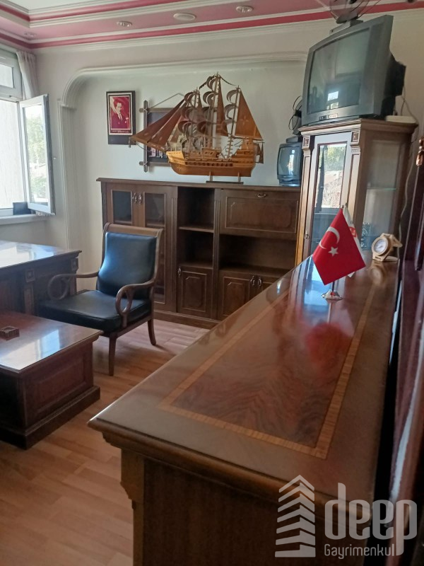 DEEP'TEN ANKARA'DA CADDE ÜZERİNDE YATIRIMLIK DÜKKAN