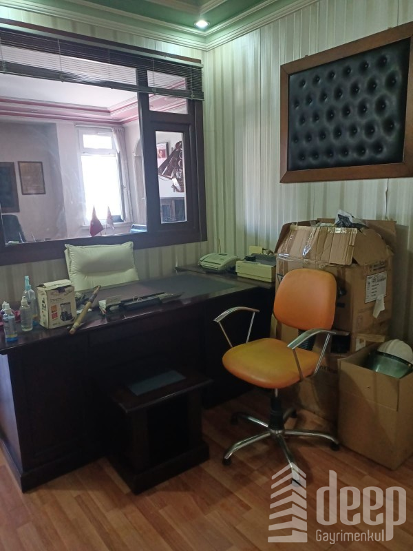 DEEP'TEN ANKARA'DA CADDE ÜZERİNDE YATIRIMLIK DÜKKAN