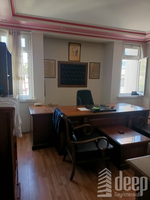 DEEP'TEN ANKARA'DA CADDE ÜZERİNDE YATIRIMLIK DÜKKAN