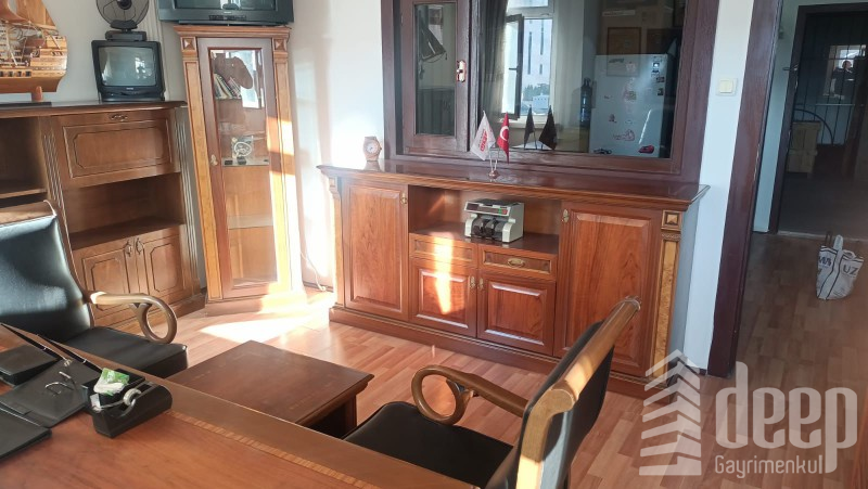 DEEP'TEN ANKARA'DA CADDE ÜZERİNDE YATIRIMLIK DÜKKAN