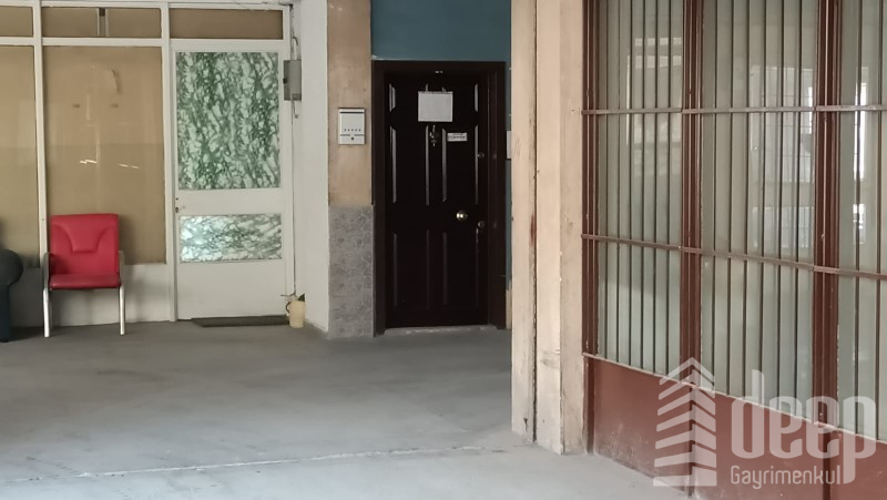 DEEP'TEN ANKARA'DA CADDE ÜZERİNDE YATIRIMLIK DÜKKAN