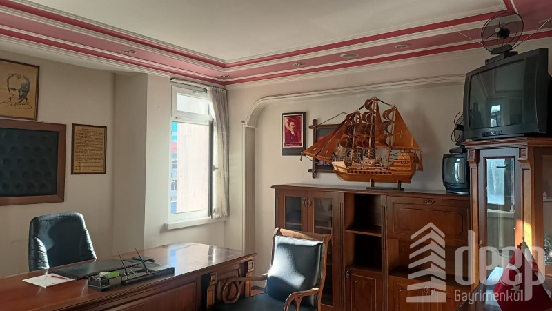 DEEP'TEN ANKARA'DA CADDE ÜZERİNDE YATIRIMLIK DÜKKAN