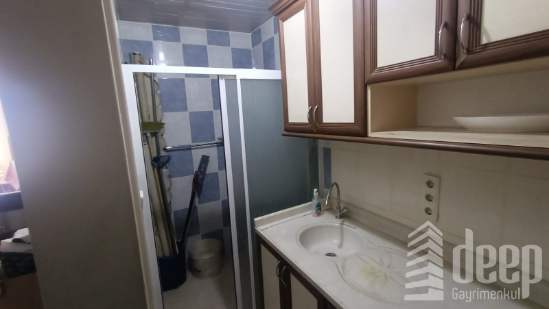 DEEP'TEN ANKARA'DA CADDE ÜZERİNDE YATIRIMLIK DÜKKAN