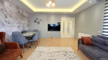 Elmas’tan Akkent’te İki Bloklu Site İçinde Bol Ekstralı 3+1