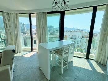 Tek Yetkili Kıbrıs Girne Merkez de Türk Tapulu Havuzlu Perla  Residence da  Satılık 2+1 Residence