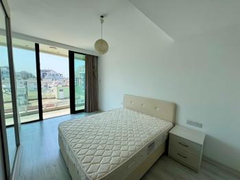 Tek Yetkili Kıbrıs Girne Merkez de Türk Tapulu Havuzlu Perla  Residence da  Satılık 2+1 Residence