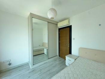 Tek Yetkili Kıbrıs Girne Merkez de Türk Tapulu Havuzlu Perla  Residence da  Satılık 2+1 Residence
