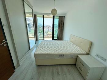 Tek Yetkili Kıbrıs Girne Merkez de Türk Tapulu Havuzlu Perla  Residence da  Satılık 2+1 Residence