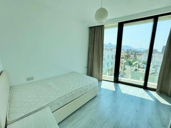 Tek Yetkili Kıbrıs Girne Merkez de Türk Tapulu Havuzlu Perla  Residence da  Satılık 2+1 Residence