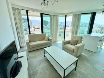 Tek Yetkili Kıbrıs Girne Merkez de Türk Tapulu Havuzlu Perla  Residence da  Satılık 2+1 Residence