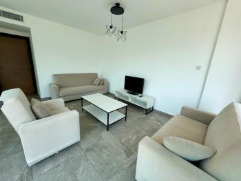 Tek Yetkili Kıbrıs Girne Merkez de Türk Tapulu Havuzlu Perla  Residence da  Satılık 2+1 Residence