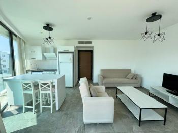 Tek Yetkili Kıbrıs Girne Merkez de Türk Tapulu Havuzlu Perla  Residence da  Satılık 2+1 Residence