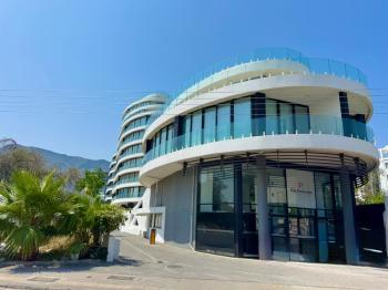 Tek Yetkili Kıbrıs Girne Merkez de Türk Tapulu Havuzlu Perla  Residence da  Satılık 2+1 Residence