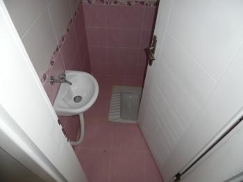 ÇORLUDA RESMİ KURUM VE FABRİKA SERVİS GÜZERGAHINDA 3+1 KİRALIK DAİRE 
