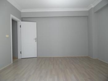 ÇORLUDA RESMİ KURUM VE FABRİKA SERVİS GÜZERGAHINDA 3+1 KİRALIK DAİRE 