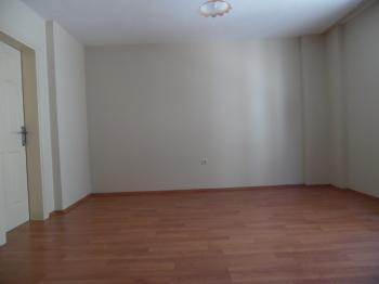 ÇORLU VERGİ DAİRESİ YAKININDA 4+1 KİRALIK DAİRE 