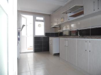 ÇORLUDA FABRİKA SERVİS DURAKLARINA YAKIN 2+1 İSKANLI DAİRE 