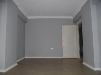 ÇORLUDA FABRİKA SERVİS DURAKLARINA YAKIN 2+1 İSKANLI DAİRE 