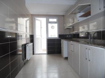 ÇORLUDA FABRİKA SERVİS DURAKLARINA YAKIN 2+1 İSKANLI DAİRE 