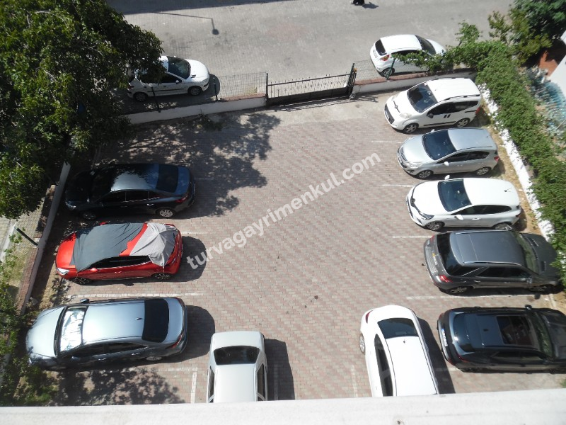 ÇORLUDA RESMİ KURUM VE FABRİKA SERVİS GÜZERGAHINDA 3+1 KİRALIK DAİRE 