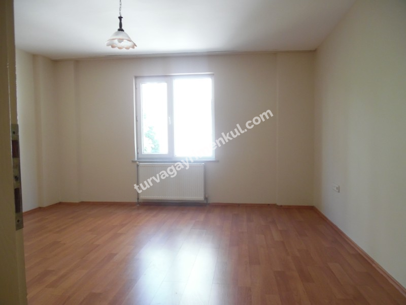ÇORLU VERGİ DAİRESİ YAKININDA 4+1 KİRALIK DAİRE 