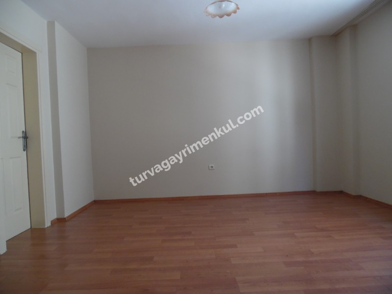 ÇORLU VERGİ DAİRESİ YAKININDA 4+1 KİRALIK DAİRE 