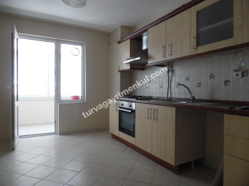 ÇORLU VERGİ DAİRESİ YAKININDA 4+1 KİRALIK DAİRE 