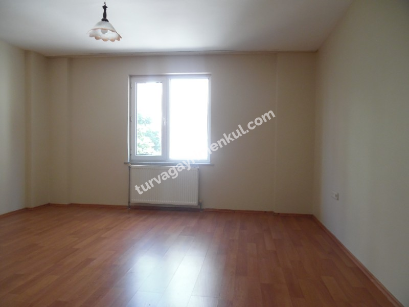 ÇORLU VERGİ DAİRESİ YAKININDA 4+1 KİRALIK DAİRE 