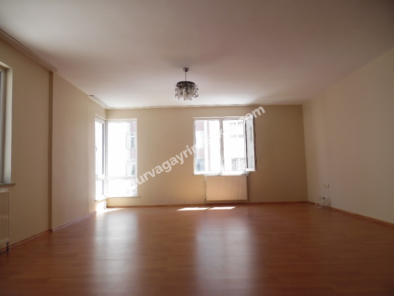 ÇORLU VERGİ DAİRESİ YAKININDA 4+1 KİRALIK DAİRE 