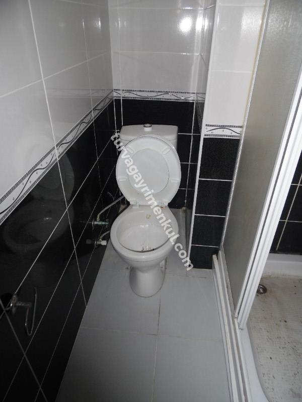 ÇORLUDA FABRİKA SERVİS DURAKLARINA YAKIN 2+1 İSKANLI DAİRE 