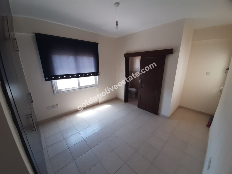 ÇANAKKALE MAĞUSA/ SATILIK 3+1 DAİRE – OTOPARK ÜSTÜ 1. KAT