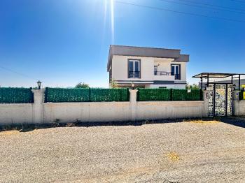 GÜVENAY - ÇORUM İBRAHİM ÇAYIRI SATILIK 6+1 280 M² SATILIK VİLLA 