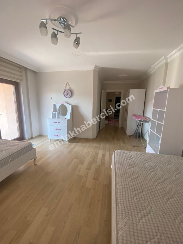 EMLAK HABERCİSİ 'NDEN MUDANYA GÜZELYALI'DA SİTEİÇİ, KAT MÜLKİYETLİ, DENİZ MANZARALI, SATILIK 5+1 VİLLA