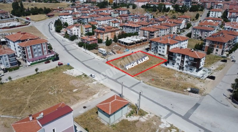 AFYON ÜÇOK EMLAKTAN MARESAL F ÇAKMAK MAH SATILIK SIFIR LÜX 3+1 DAİRELER