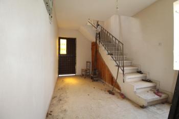 ASLAN'DAN AYVAGEDİĞİ MERKEZ DE 550 M2 ARSA İÇİ SATILIK BİNA