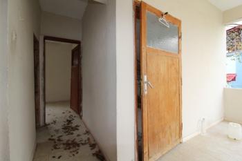 ASLAN'DAN AYVAGEDİĞİ MERKEZ DE 550 M2 ARSA İÇİ SATILIK BİNA