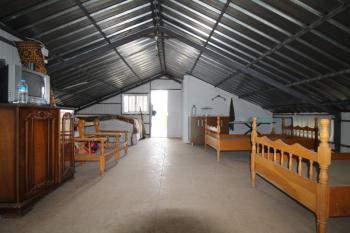 ASLAN'DAN AYVAGEDİĞİ MERKEZ DE 550 M2 ARSA İÇİ SATILIK BİNA