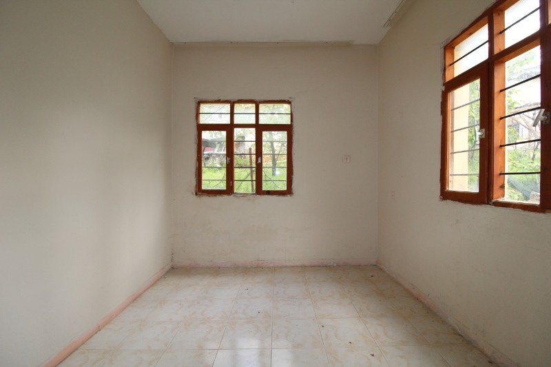 ASLAN'DAN AYVAGEDİĞİ MERKEZ DE 550 M2 ARSA İÇİ SATILIK BİNA