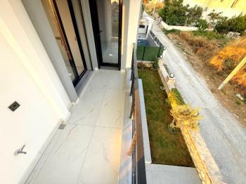 Didim Hisar Mahallesinde Köşe Parsel Villa