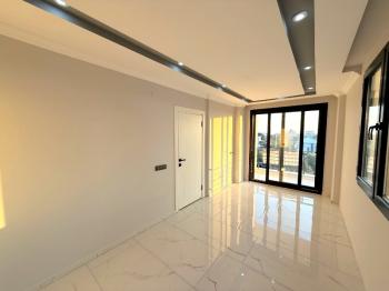 Didim Hisar Mahallesinde Köşe Parsel Villa