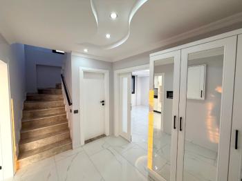 Didim Hisar Mahallesinde Köşe Parsel Villa