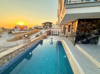 Didim Hisar Mahallesinde Köşe Parsel Villa